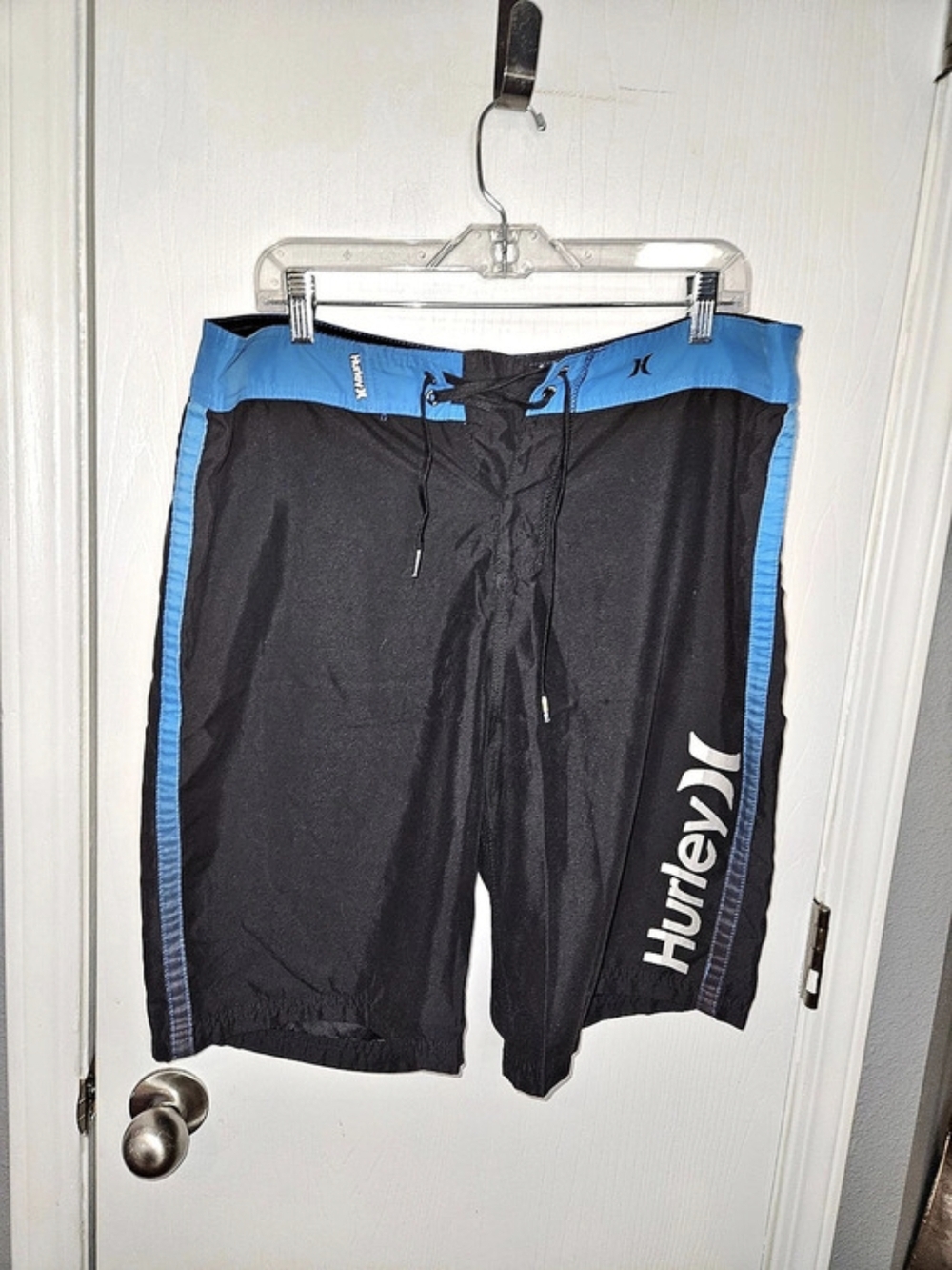 Hurley Men's Black & Blue Board Shorts Size 36
